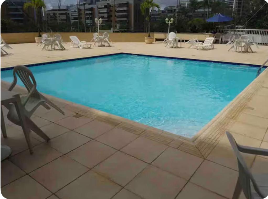 Quarto-sala Na Barra Da Tijuca - Posto 5 Na * Rio de Janeiro
