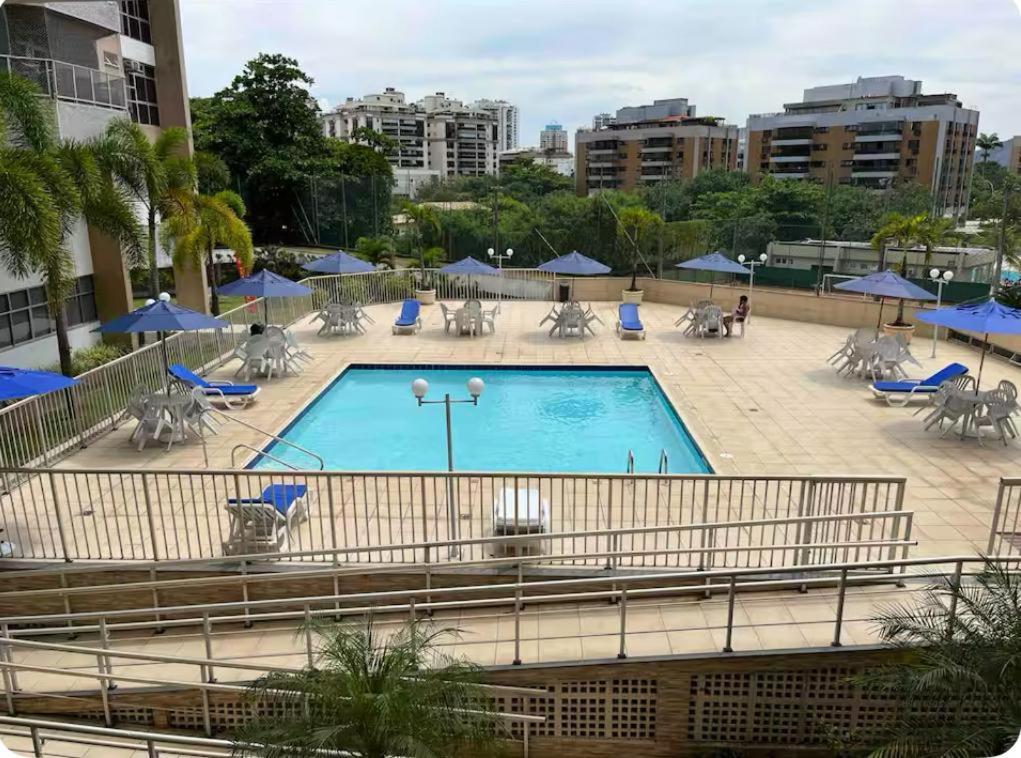 Quarto-sala Na Barra Da Tijuca - Posto 5 Na *